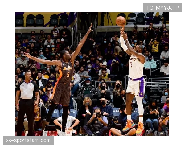 杰森·理查德森突破能力提升球队关键时刻得分效率明显提升